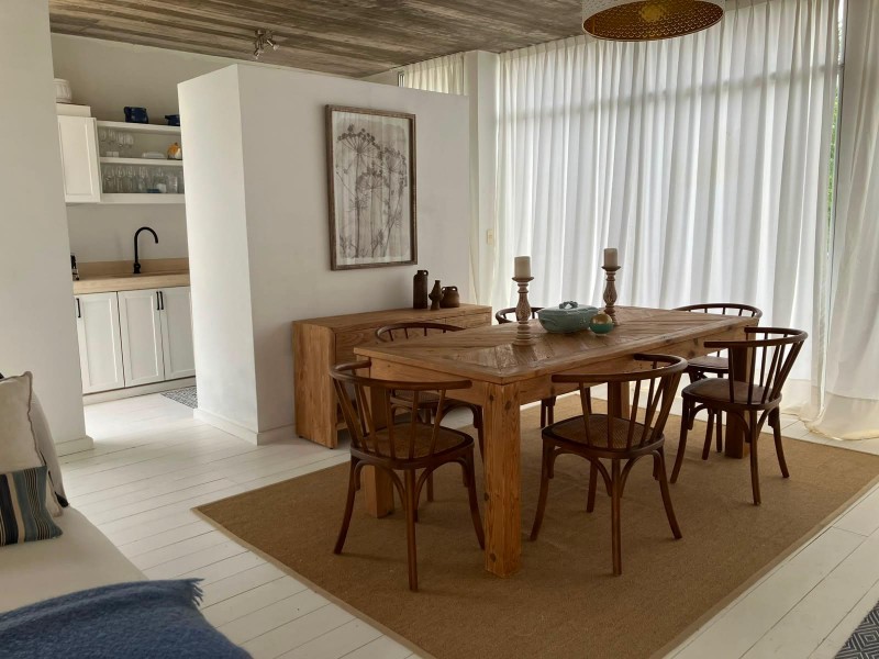 Casa con pileta y vista al mar en La Juanita